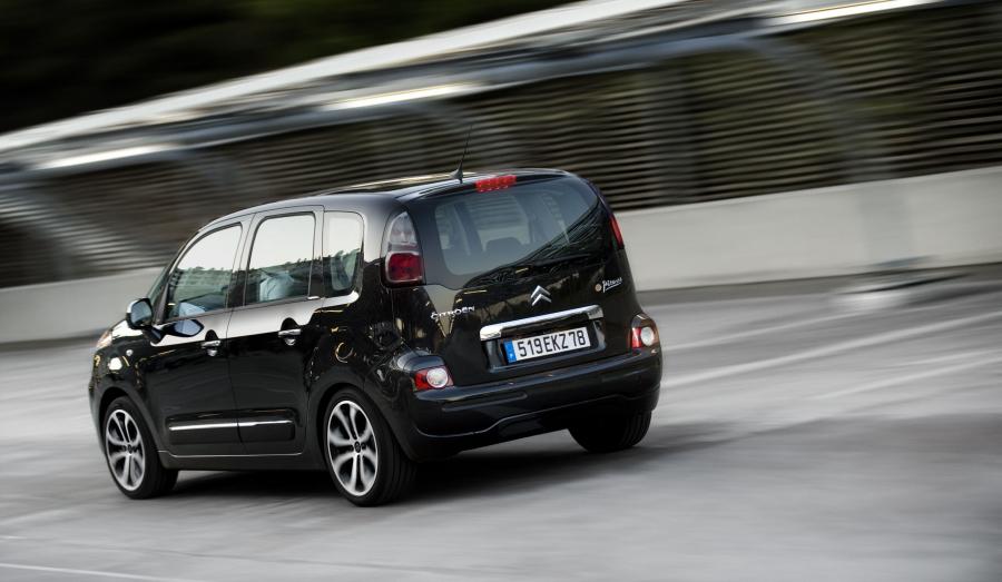  Citroen C3 Picasso 2009 года  (фото 218 из 242)